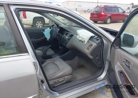 2001 Honda Accord 3.0 Ex z USA, uszkodzony, nr VIN 1HGCG16551A042419